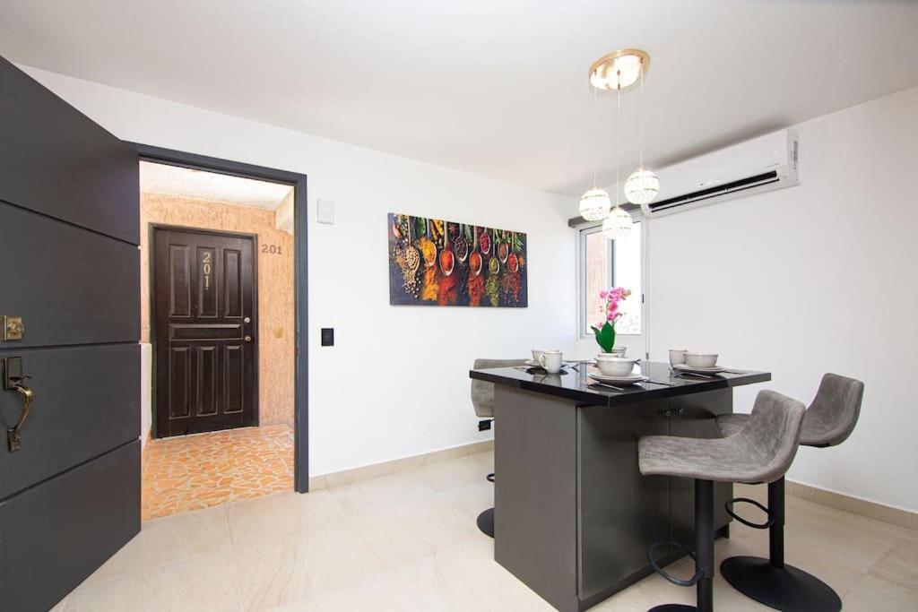 Vacay Condo Walk To The Beach Restaurants & Clubs Cabo San Lucas Esterno foto